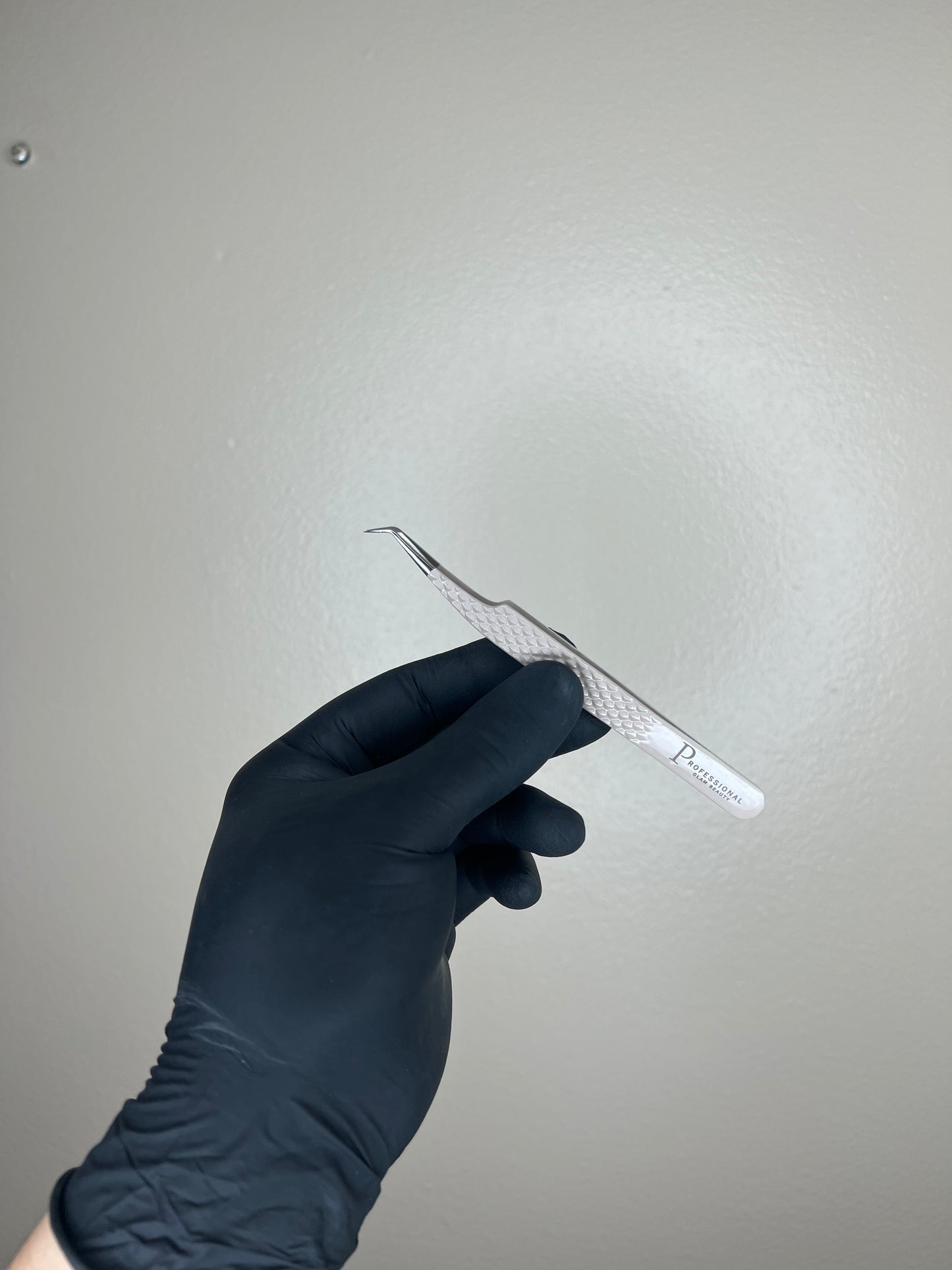 Luxe 2 in the Fiber Tip Tweezer