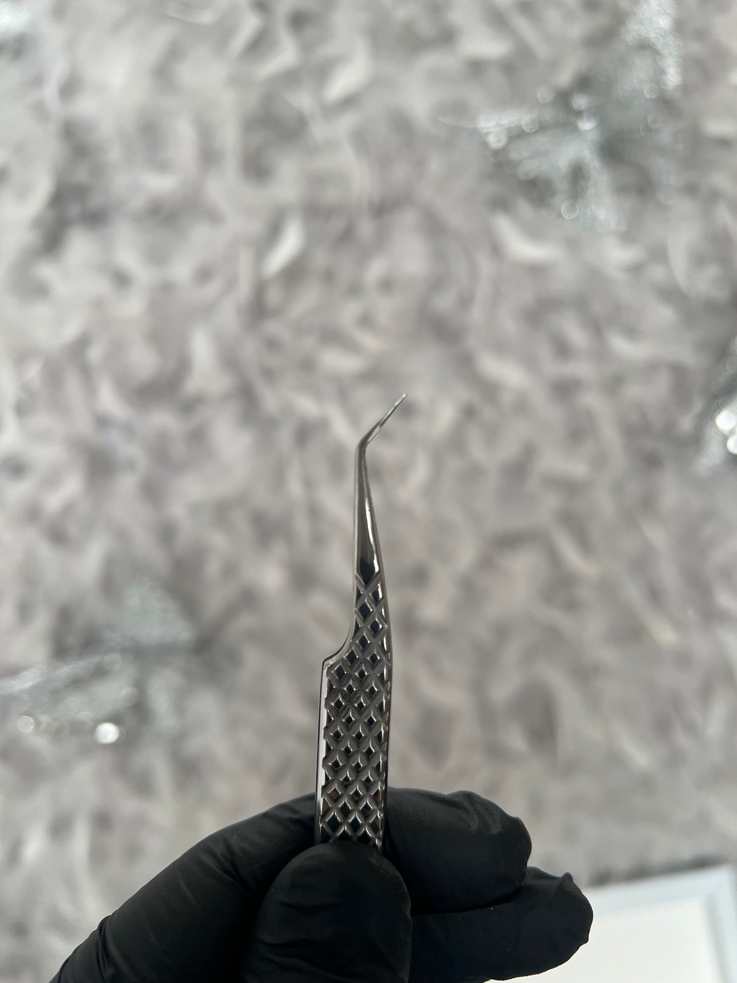 LUXE Fiber Tip Tweezer